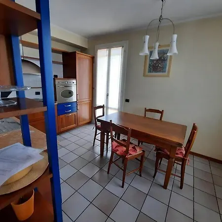 Appartamento Il Gelsomino; Ampio E Luminoso *