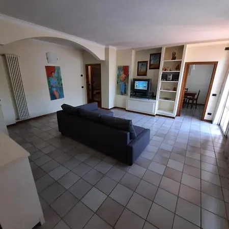 Apartment Il Gelsomino; Ampio E Luminoso Santarcangelo di Romagna